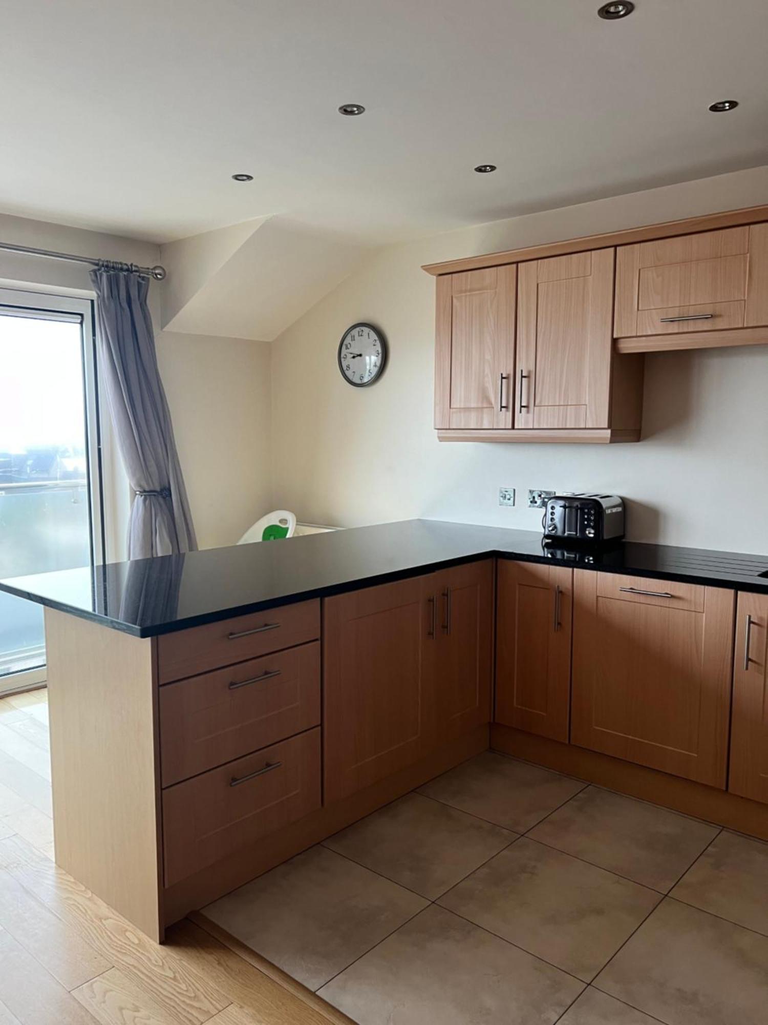Penthouse Apartment - Town Centre, Sea Views, Secure Parking Portrush Exterior foto